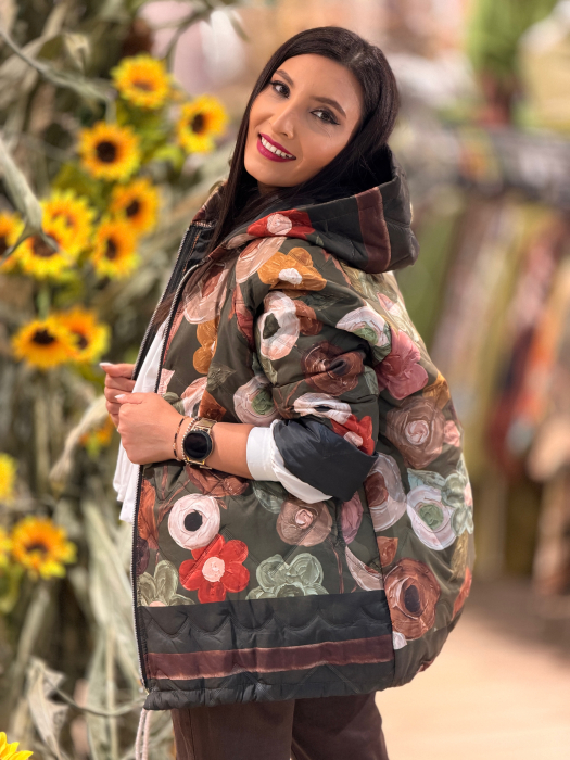 Jacheta matlasata cu imprimeu floral si gluga [3]