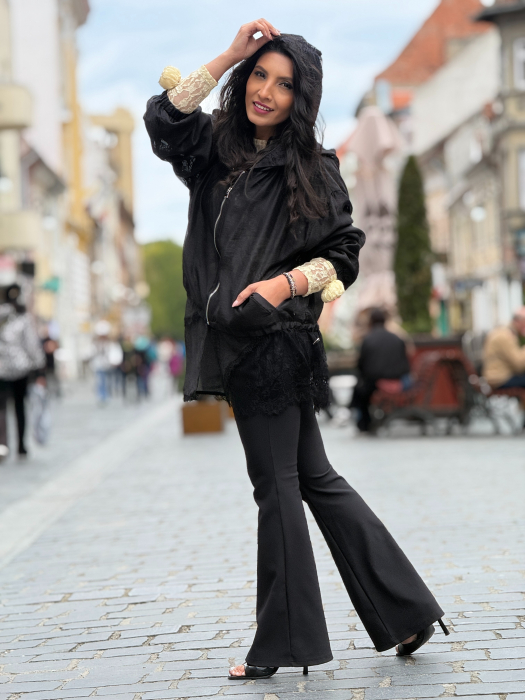 Jacheta neagra cu gluga si dantela [5]