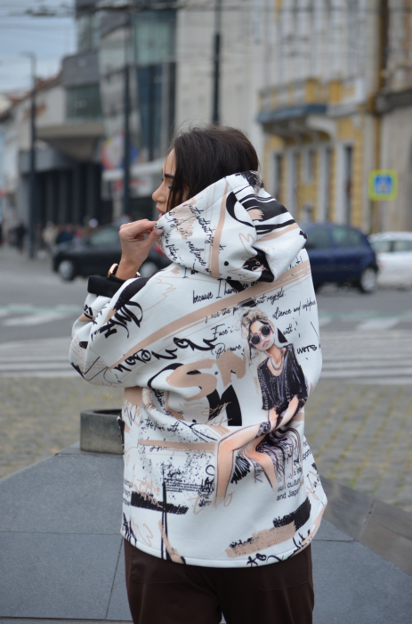 Jacheta oversize cu imprimeu desene [5]