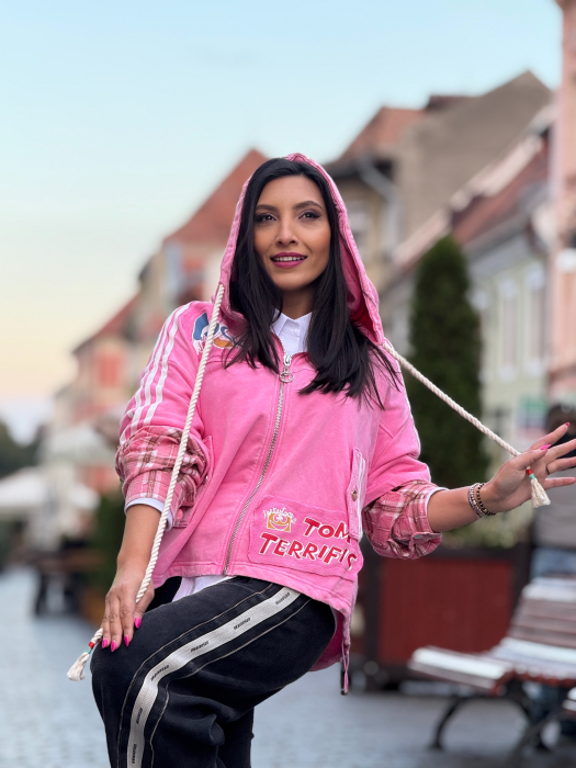 Jacheta roz Disney cu maneca cu patratele [3]