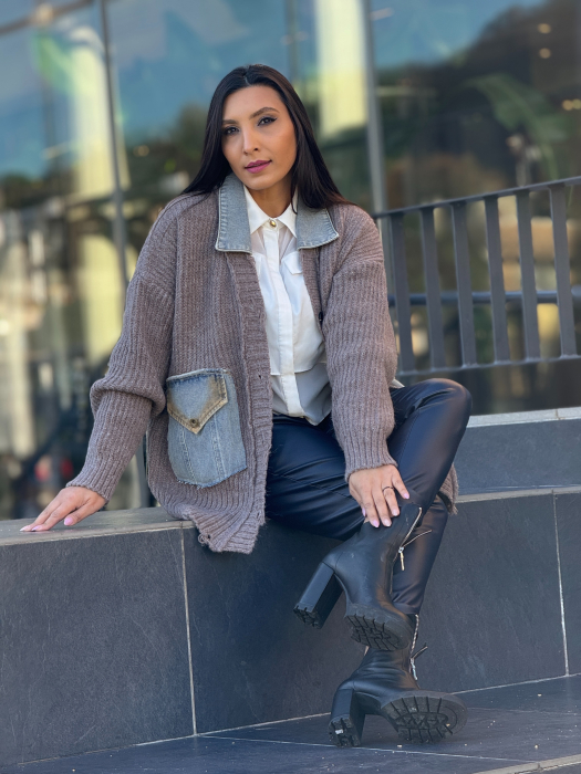 Jacheta tricotata cu buzunare si guler din denim [1]