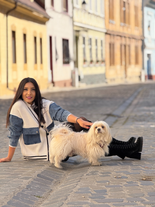 Jacheta tricotata cu buzunare si maneci din jeans [8]