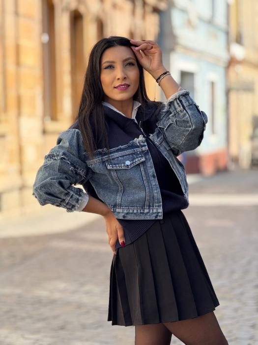 Jacheta tricotata cu detalii denim si fermoar [6]