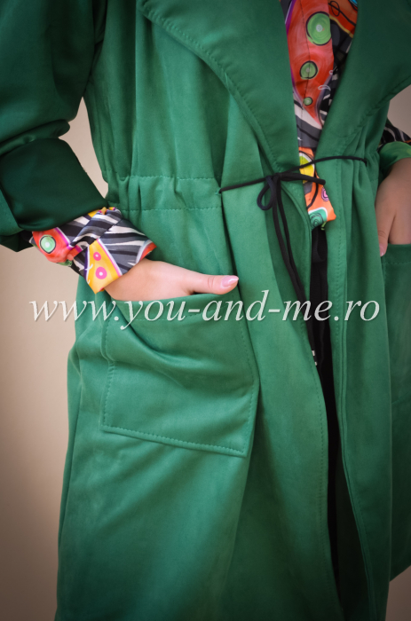 Jacheta verde cu snur reglabil in talie [2]