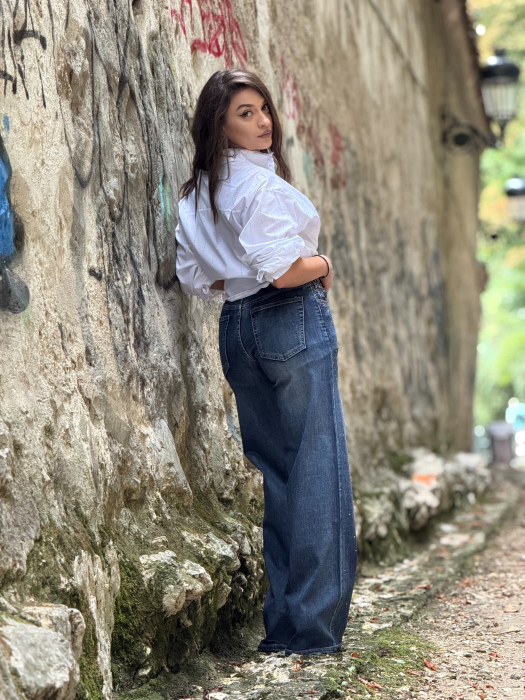 Jeans cu detalii stralucitoare [4]