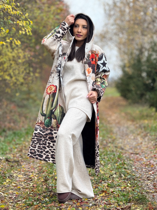 Palton artistic cu imprimeu Frida si accente florale [5]