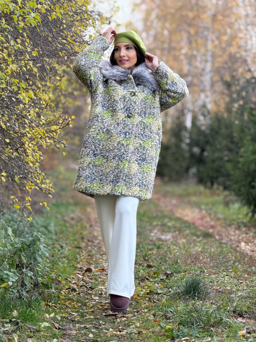 Palton modern cu guler amplu din blana si nasturi [2]