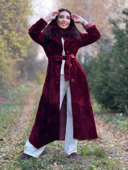 Palton rosu cu guler din blana naturala [1]