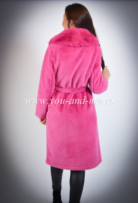 Palton roz cu blană [3]
