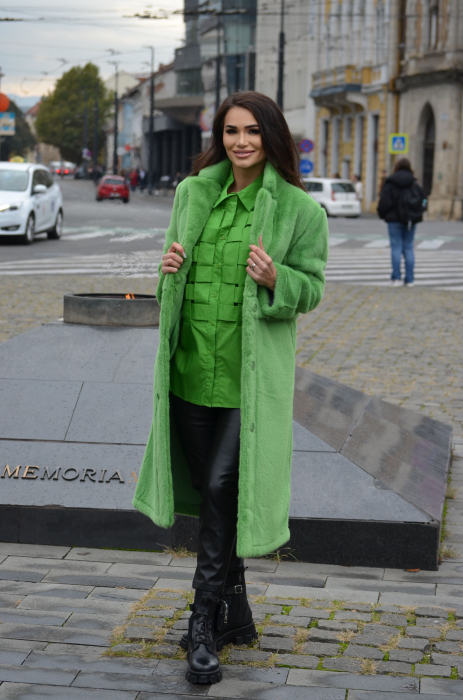 Palton verde cu guler si nasturi [4]
