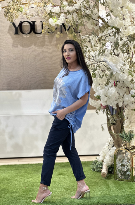 Pantaloni bleumarin cu buzunare si elastic in talie [3]