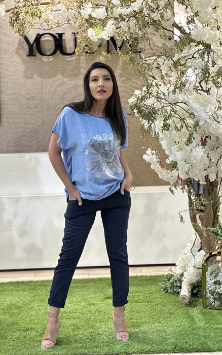 Pantaloni bleumarin cu buzunare si elastic in talie [2]