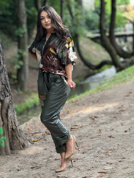 Pantaloni casual cu snur si apliactii paiete [5]