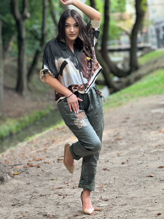 Pantaloni casual cu snur si apliactii paiete [3]