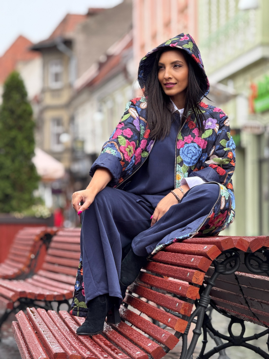 Pantaloni casual cu snur si elastic in talie [6]