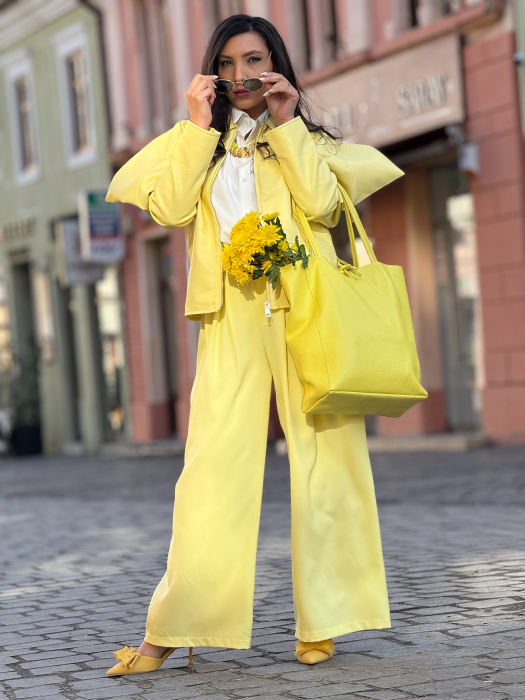 Pantaloni cu floare [5]