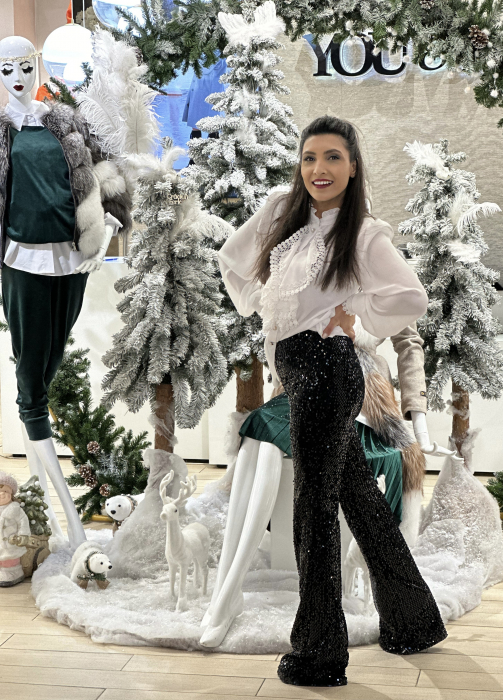 Pantaloni cu paiete evazati [2]