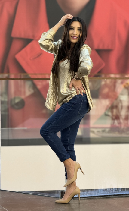 Pantaloni din jeans cu talie inalta [2]