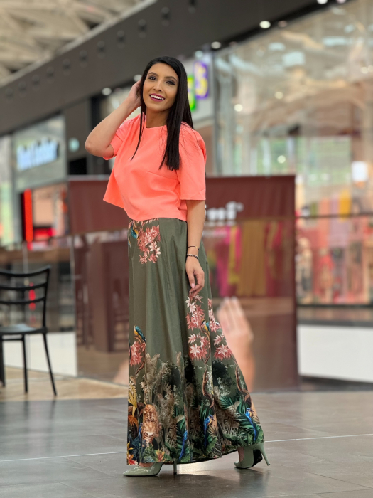Pantaloni largi cu imprimeu exotic [2]
