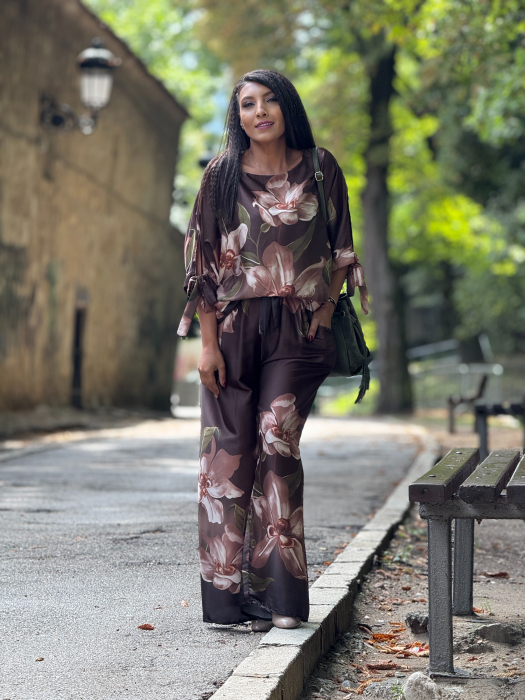 Pantaloni maro cu imprimeu flori [5]