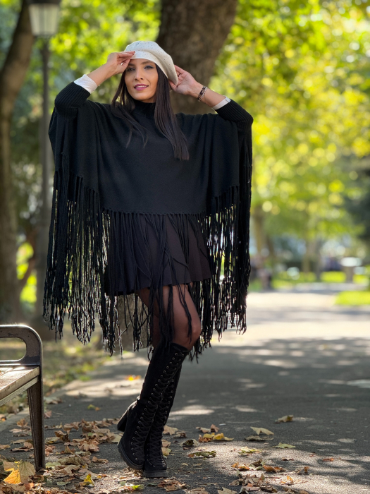 Poncho cu franjuri [5]