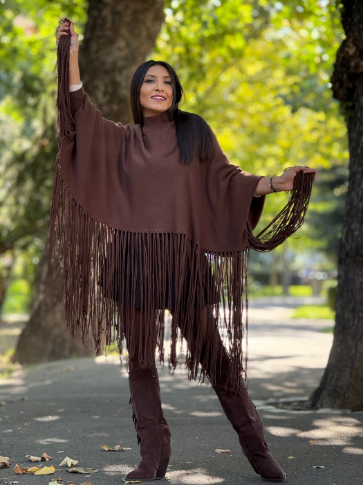 Poncho cu franjuri [2]