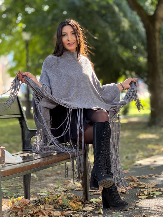 Poncho cu franjuri [5]