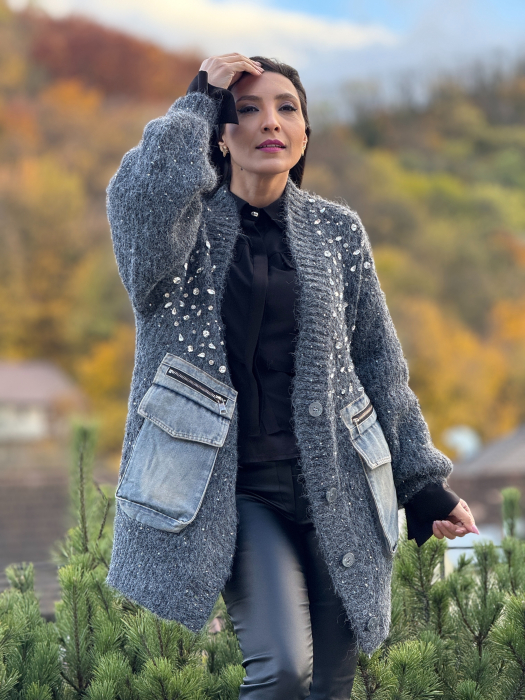 Pulover cu pietre si buzunare din blug [3]