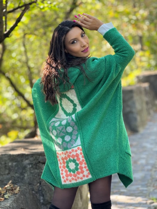 Pulover scurt de lana cu forme geometrice pe spate [3]