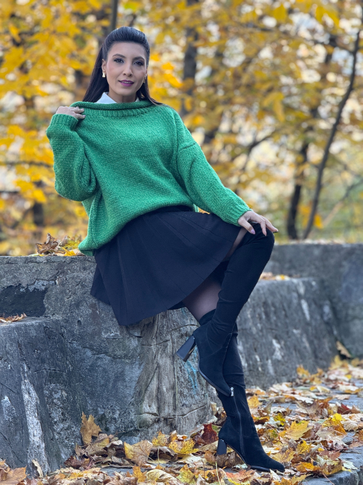 Pulover tricotat cu gat rulat [6]