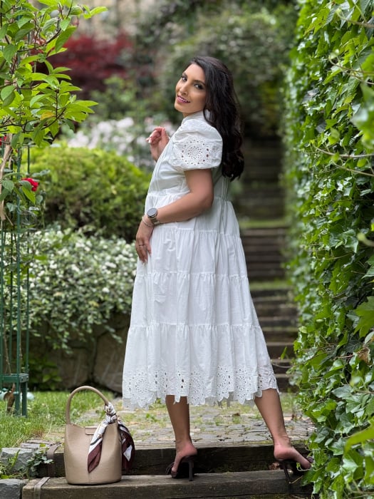 Rochie alba cu broderie [3]
