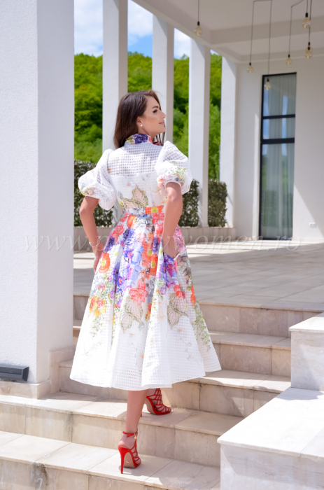 Rochie alba cu imprimeu floral si funda la gat [6]