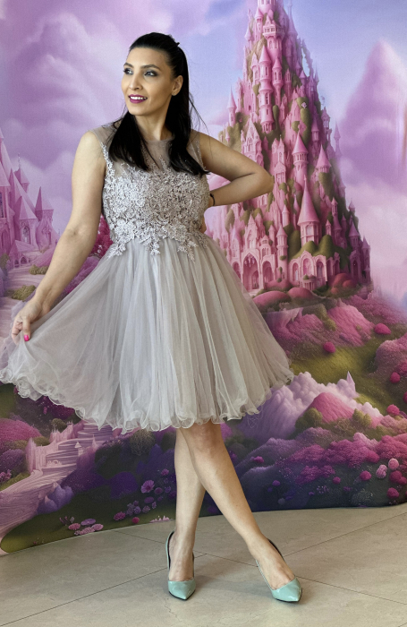 Rochie bej din tulle [3]