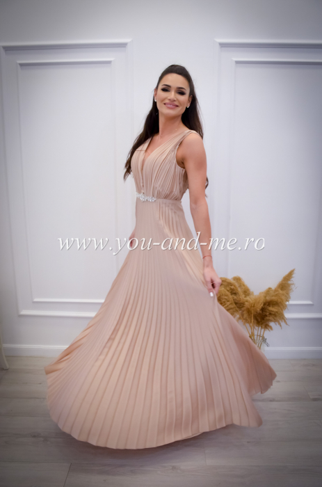 Rochie bej plisata cu pietricele aplicate [8]