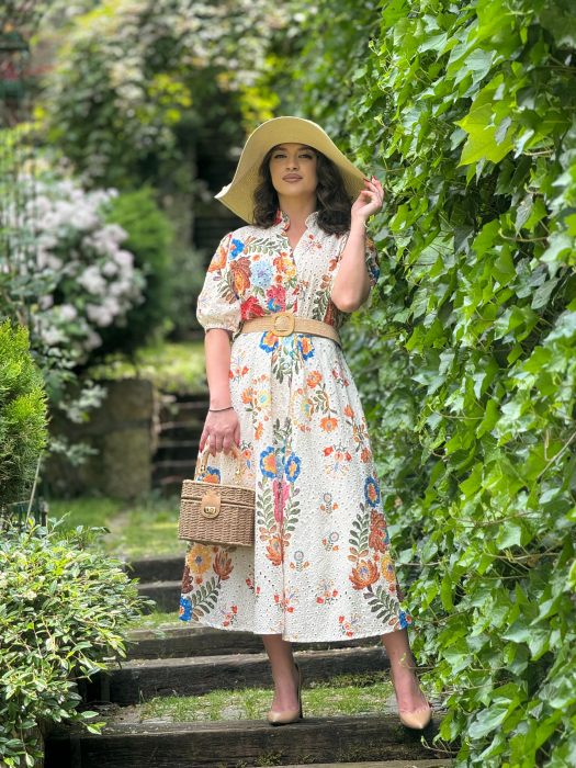 Rochie brodata cu imprimeu floricele si cordon in talie [3]