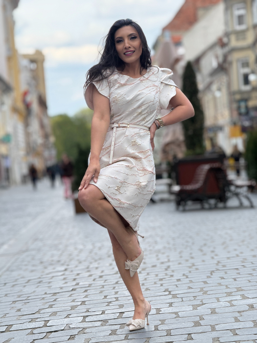 Rochie cambrata cu insertii aurii si curea in talie [2]