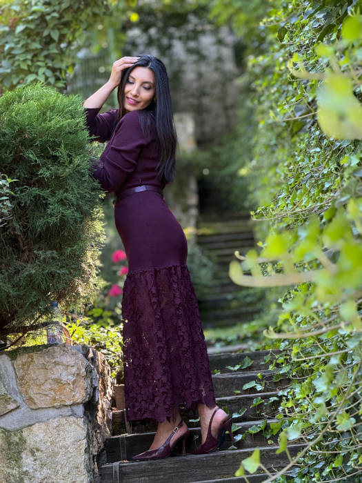 Rochie cu broderie si curea [2]