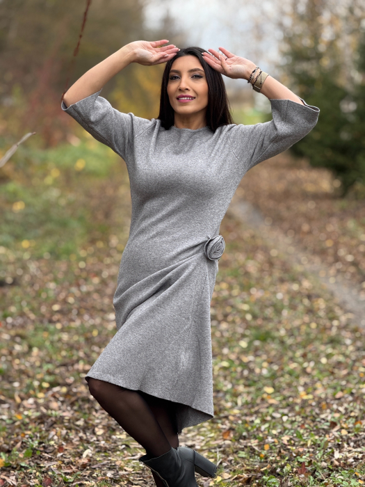 Rochie cu brosa floare [5]