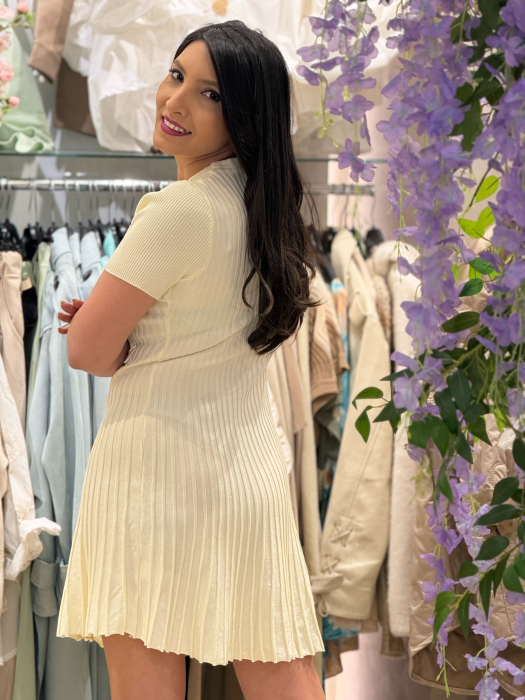 Rochie cu nasturi aurii si buzunare decorative elegante [6]