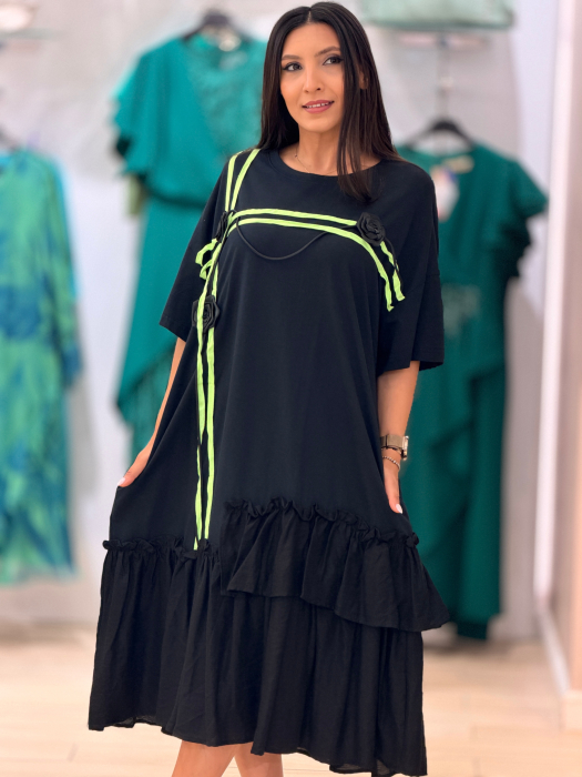 Rochie din bumbac cu flori verzi aplicate pe fond negru [7]