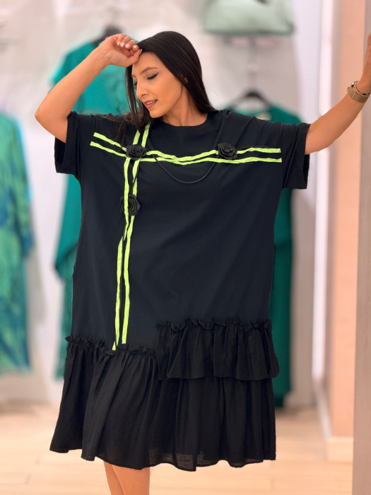Rochie din bumbac cu flori verzi aplicate pe fond negru [5]