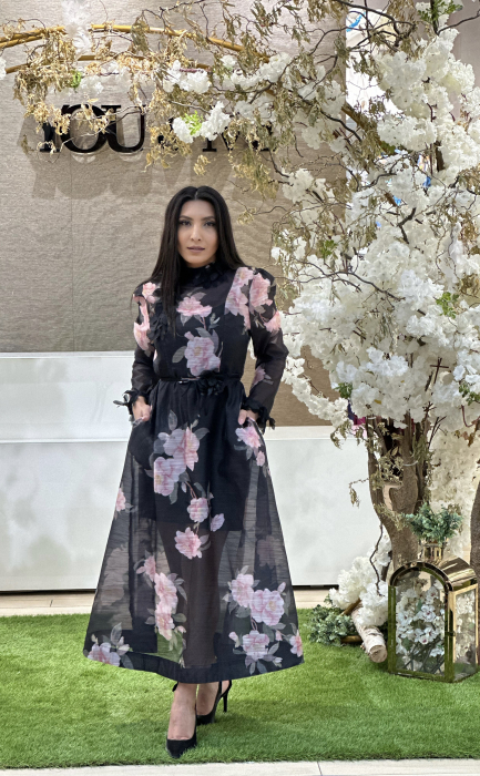 Rochie din organza cu floricele aplicate [3]