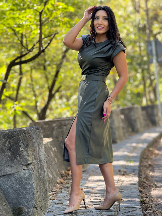 Rochie din piele ecologica cu umeri bufanti [6]