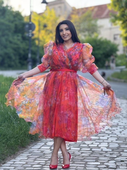 Rochie din tulle pe fond portocaliu [2]