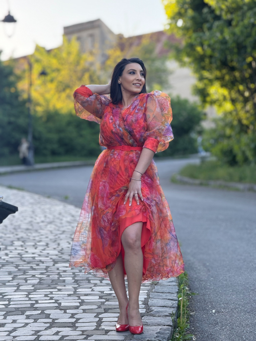 Rochie din tulle pe fond portocaliu [8]