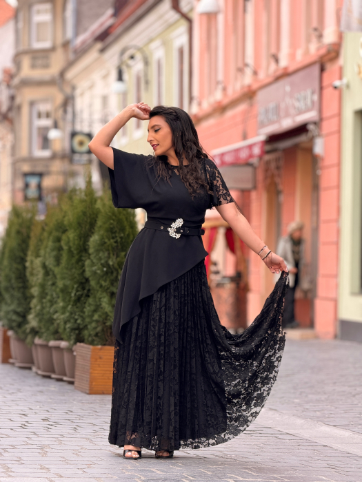 Rochie eleganta cu design asimetric si dantela [8]