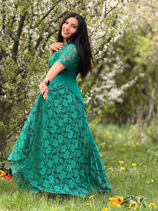 Rochie eleganta cu design asimetric si dantela [5]