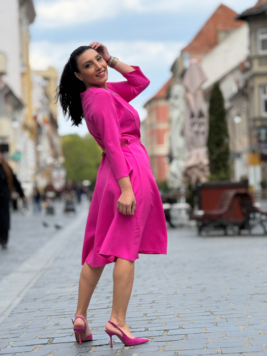 Rochie fucsia cu aplicatii stralucitoare si curea in talie [5]