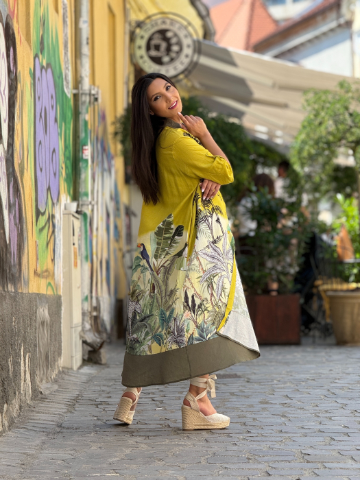 Rochie galbena cu imprimeu tropical [6]