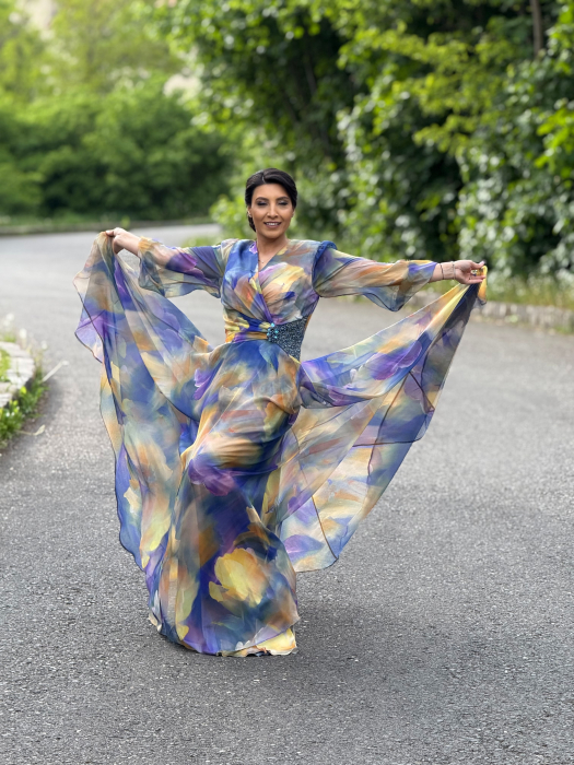 Rochie in degradee cu pietricele [3]